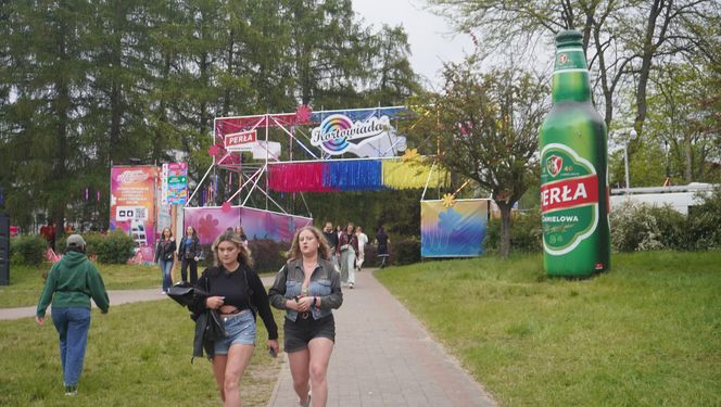 Kortowiada 2025. Koncerty na Plaży Kortowskiej przyciągnęły tłumy. Tak wyglądał drugi dzień imprezy!