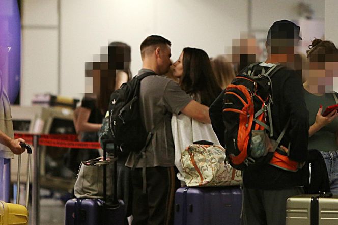 Marcin Hakiel z rodziną lecą na wakacje