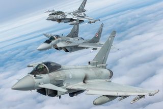 Hołd dla bohaterów Bitwy o Anglię 