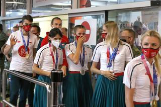 Polscy olimpijczycy wrócili do ojczyzny! Wzruszające sceny na Okęciu