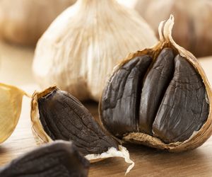 Czarny czosnek - właściwości, zastosowanie. Naturalny antybiotyk i superfood