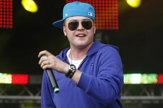 Porwał za sobą tłumy jako wokalista Afromental. Mało kto wie, że zagrał również w kilku filmach. Tak przez lata zmienił się Wojciech Łozowski