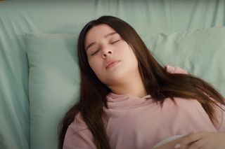 Porywacz Ragip znów zasadzi się na Zeynep. Czy Melis ostrzeże rywalkę?