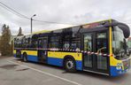 20-letni mieszkaniec Tarnowa strzelił z pistoletu do autobusu. Broń wyrzucił w czasie ucieczki