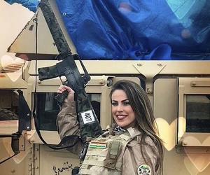 Brazylijska modelka i snajperka zostaje zabita przez rosyjski atak rakietowy podczas walki u boku ukraińskich żołnierzy