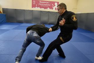 Strażnicy miejscy nauczą cię samoobrony. Ruszają zapisy na kurs