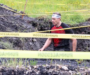 Runmageddon w Katowicach 2025. Błoto, pot i triumf na Hałdzie Kostuchna