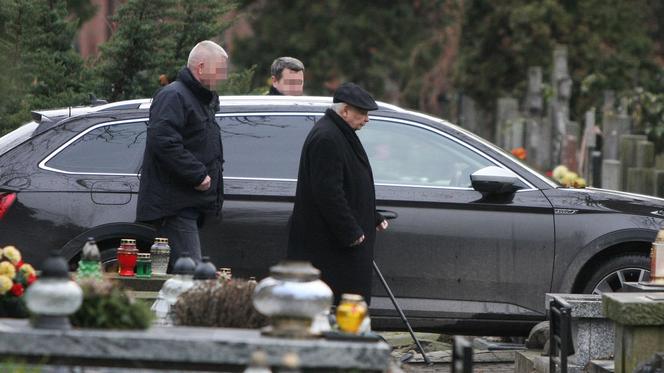 Jarosław Kaczyński uczcił pamięć matki