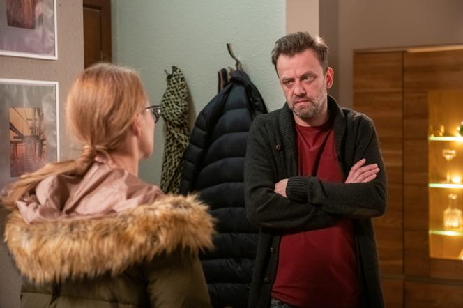 Na Wspólnej, odc. 2876. Krzysztof Smolny (Łukasz Konopka), Natalia (Magdalena Aleksander)