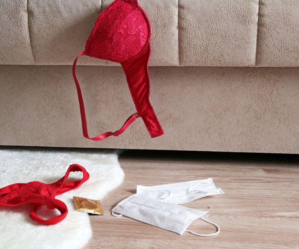 Seks wzmacnia odporność. Czy ochroni przed koronawirusem? [SEKSUOLOG ROZWIEWA WĄTPLIWOŚCI]