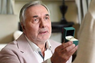 	Barwy szczęścia odc. 3122. Józefina Rawiczowa (Elżbieta Jarosik), Andrzej Zastoja-Modelski (Leon Charewicz)