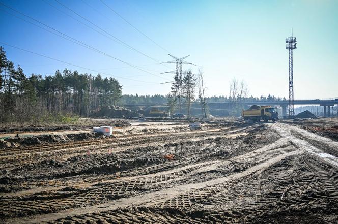 Trwa budowa drogowej bramy jury w Częstochowie