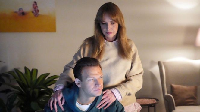 Barwy szczęścia odc. 3247. Agnieszka (Katarzyna Tlałka), Łukasz (Michał Rolnicki)