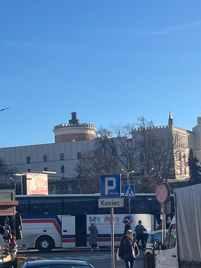 60-letni dworzec autobusowy przechodzi do historii. W bufecie podawali kanapki z czarnym salcesonem