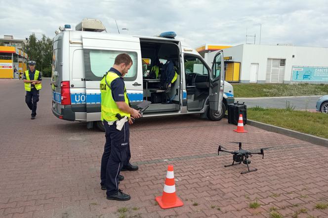 Policyjny dron nad Lesznem