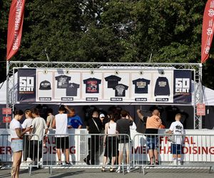 50 Cent w Warszawie. Tłumy przed Stadionem Narodowym 