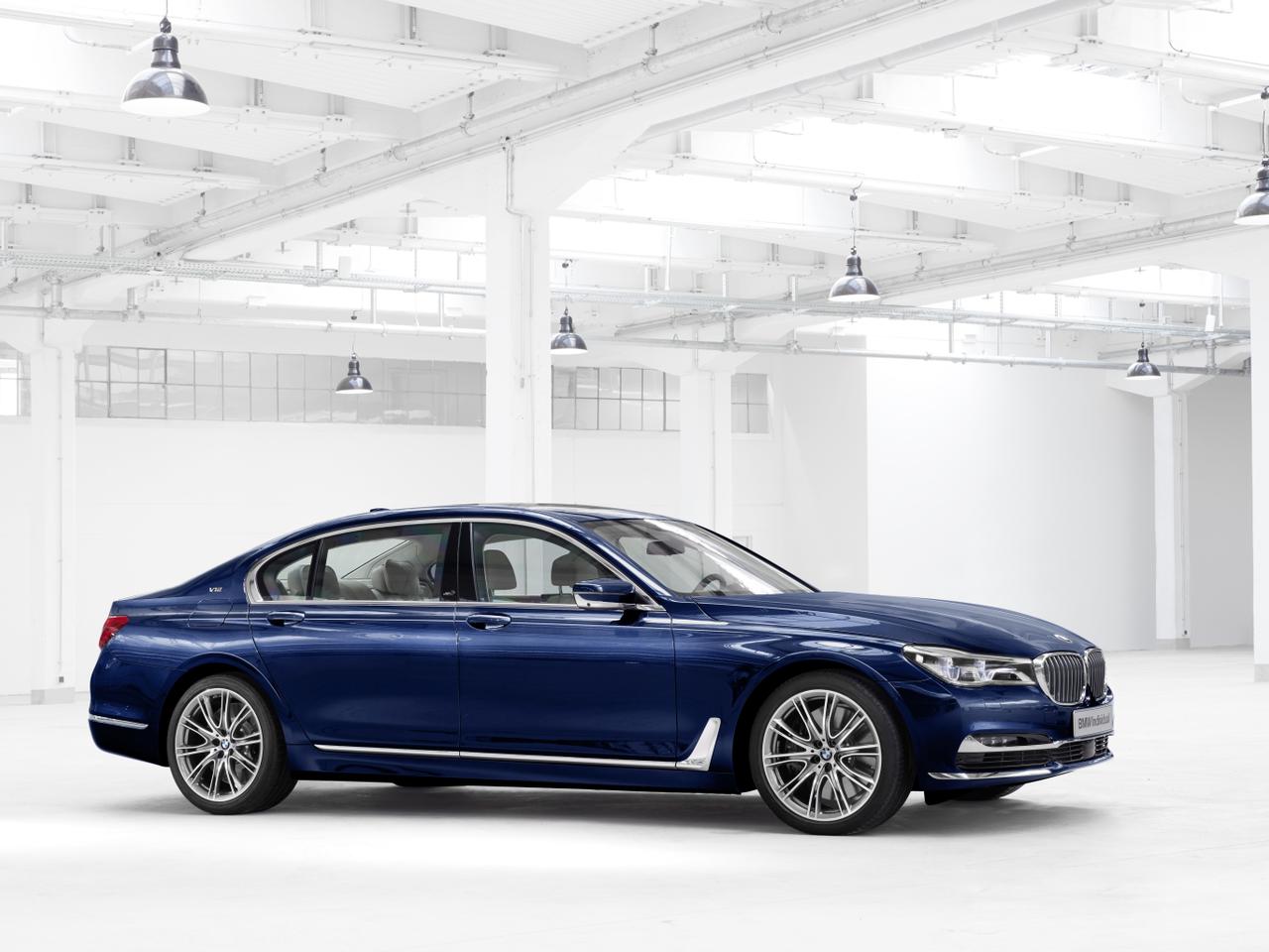 BMW M760Li xDrive THE NEXT 100 YEARS