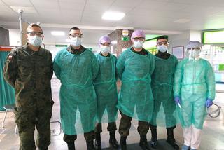 Żołnierze z Braniewa wspierają pracę elbląskiego personelu medycznego