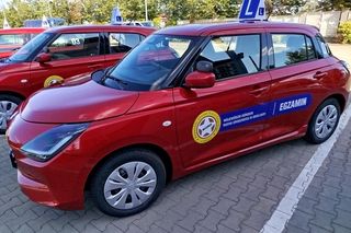 Siedlecki WORD wymienił starą flotę pojazdów egzaminacyjnych na nowe samochody marki Suzuki Swift