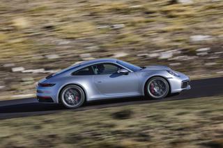 Nowe Porsche 911 nie może się rozpędzić na ostatnim biegu? Zrobili to specjalnie!