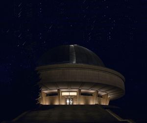 Tysiące Perseidów na chorzowskim niebie. Planetarium zaprasza 