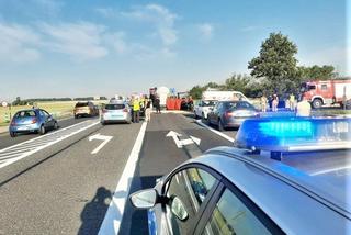 Ciężarówka zmiażdżyła ciągnik koszący pobocze