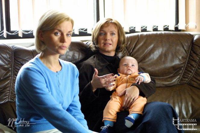 Na dobre i na złe. Zosia (Małgorzata Foremniak), Dobrochna (Agnieszka Pilaszewska)