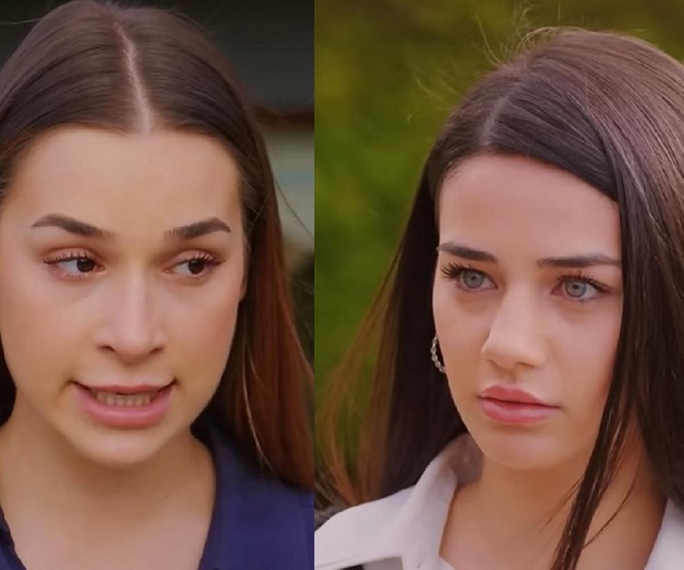 Dwie młode kobiety, Sila (po lewej) w granatowej koszuli i Bahar (po prawej) w białej koszuli, patrzą w skupieniu, jedna oskarża drugą o wypadek w serialu Miłość i nadzieja. Więcej o tym, co wydarzy się w 305 odcinku serialu, znajdziesz na Super Seriale.