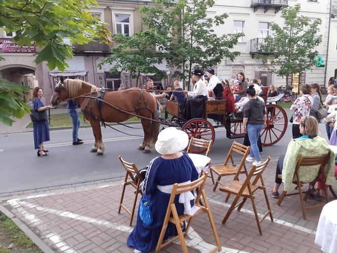 Siedlczanie mogli wsiąść w wehikuł czasu i zobaczyć ulicę Pułaskiego - Piękną sprzed stu lat