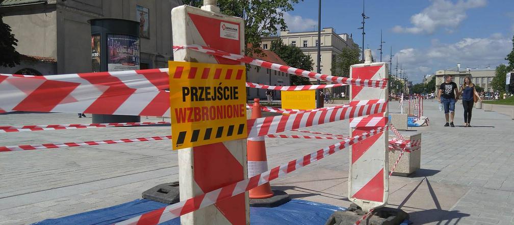 Fontanna na pl. Litewskim zniszczona kolejny raz!