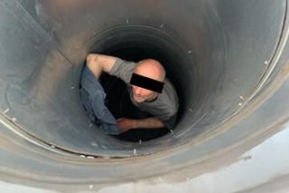 Utknął w rurze i wołał o pomoc. 44-letni Gruzin aresztowany! Wszystko się wyjaśniło