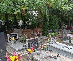 Ceny zniczy i wiązanek. Cmentarz Winiarski - Piątkowo Poznań