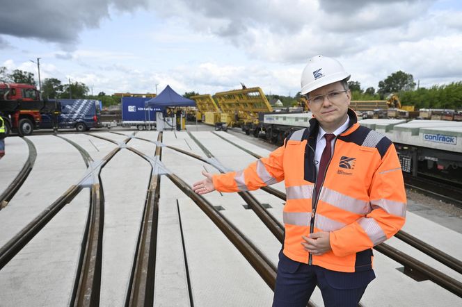 Kraków buduje Warszawie plac Zawiszy. Byliśmy w fabryce, gdzie powstanie 121 elementów wielkiej układanki