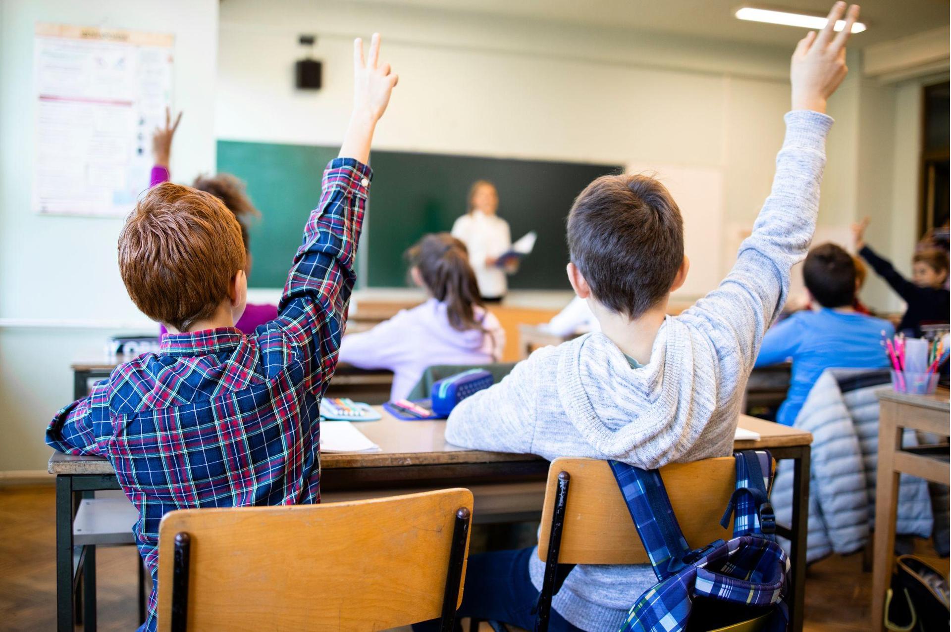 "Na pewno" czy "napewno"? Quiz sprawdzi, jak dobrze pamiętasz zasady ortografii Mjakmama24.pl