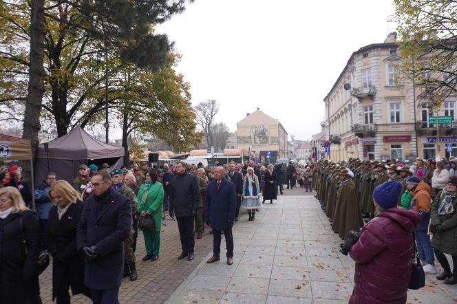  Uroczystości pod pomnikiem Józefa Piłsudskiego w Rzeszowie 