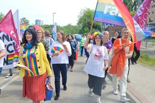 Marsz Równości w Olsztynie 2023. Barwna parada przeszła ulicami miasta