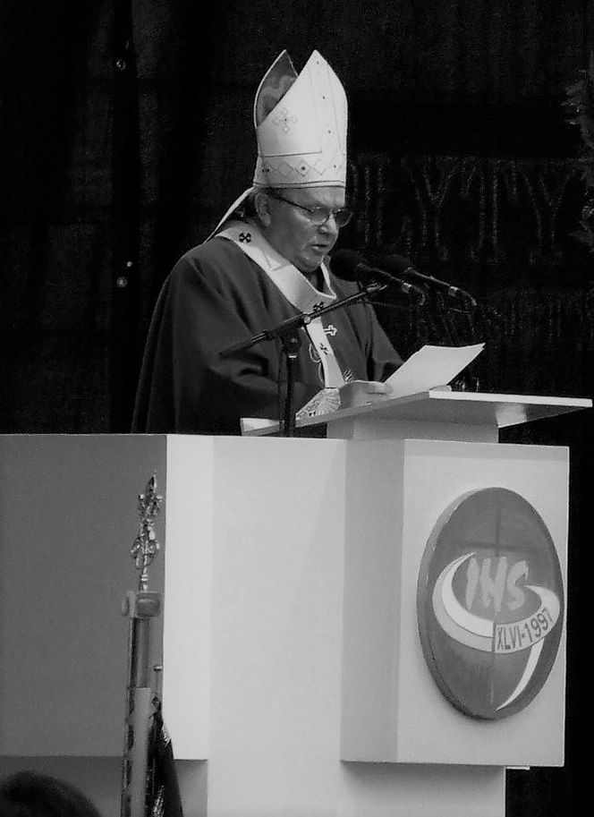 Abp Marian Gołębiewski 