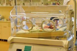 Urodziła Pawełka po kościołem