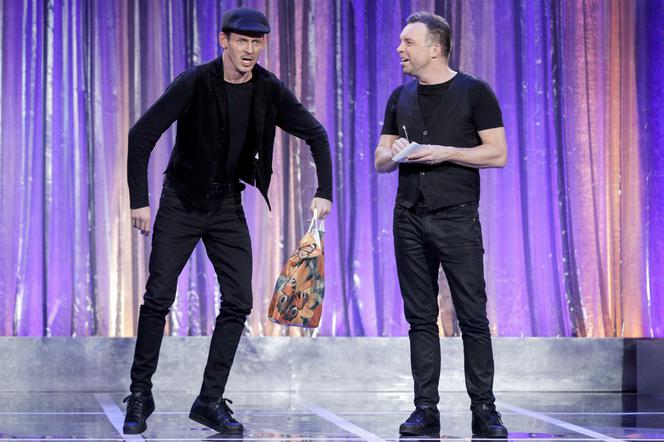 Stu artystów w operze leśnej