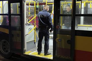 Zakrwawiony mężczyzna jechał autobusem