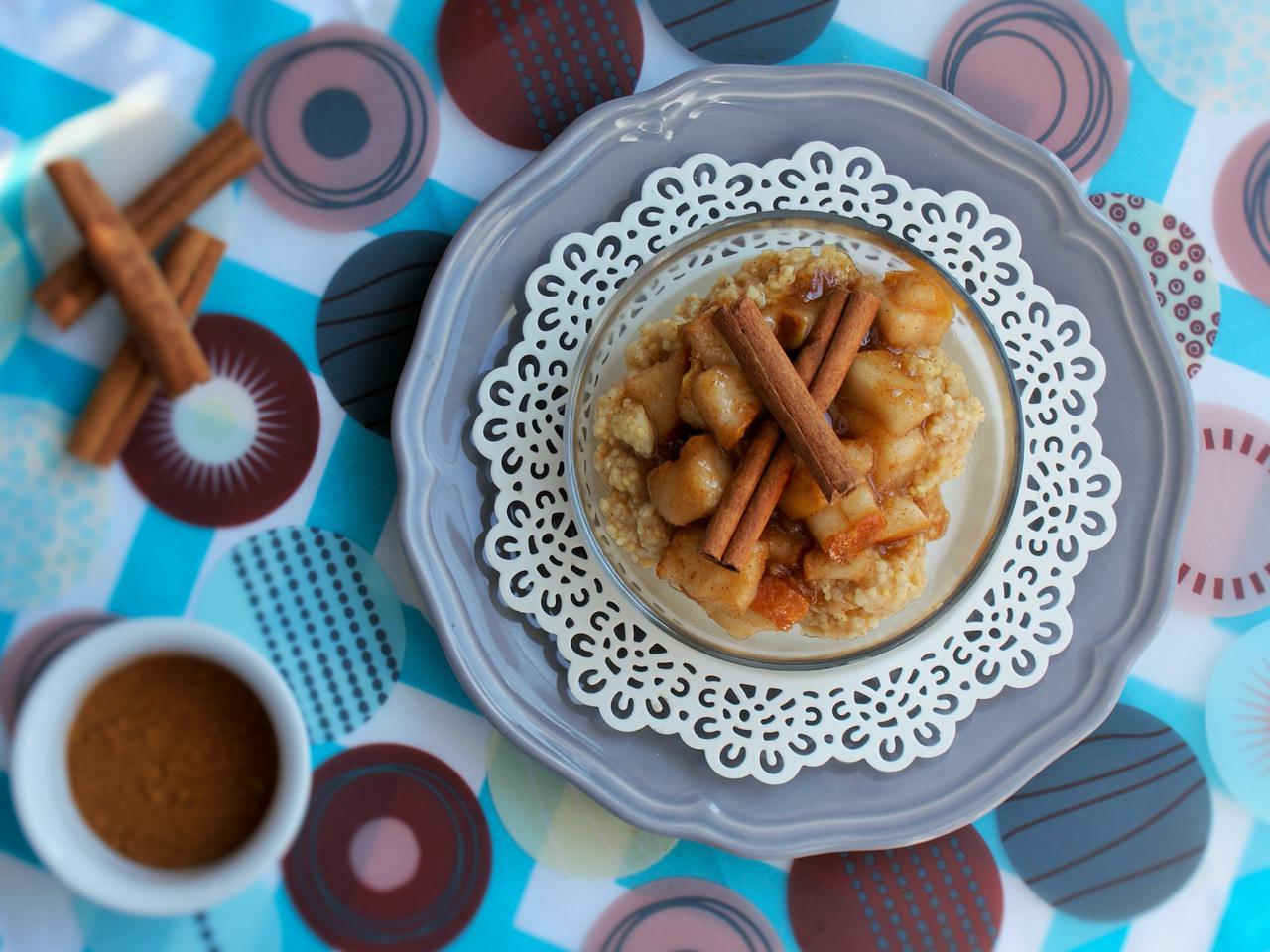 Kasza jaglana z gruszką