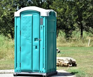 Kradzież stulecia w Siedlcach! Ukradli toi-toia za 3000 złotych