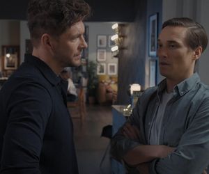 M jak miłość, odcinek 1874: Olek (Maurycy Popiel), Marcin (Mikołaj Roznerski)