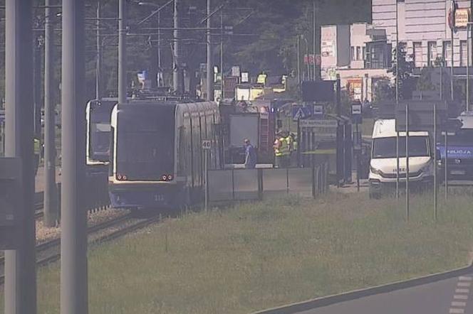 Auto zderzyło się z tramwajem w Bydgoszczy. Kierowca trafił do szpitala