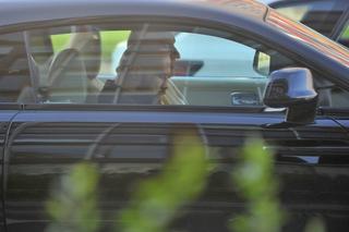 Najman i Babić w Rolls-Royce w centrum Warszawy