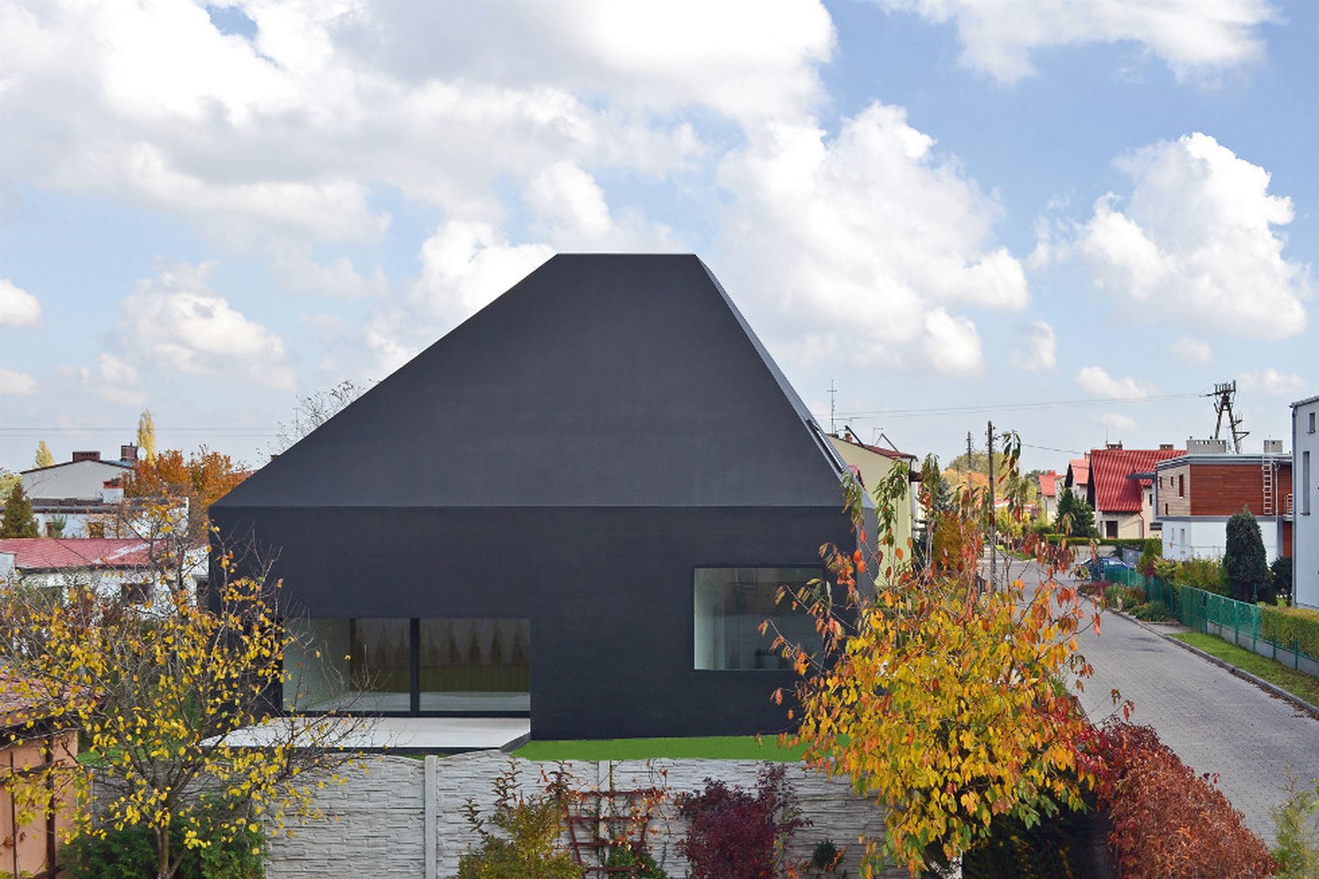 Antracytowy Dom w Lublińcu
