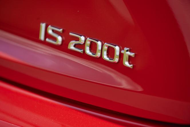 Lexus IS200t