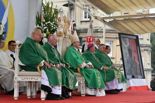 Pielgrzymka Ludzi Pracy na Jasnej Górze. Abp Jędraszewski w trakcie mszy przypomniał przesłanie kardynała Wyszyńskiego