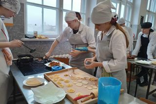 Takie pączki upiekli uczniowie Gastronomika w Grudziądzu