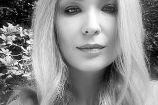 Barwy szczęścia po wakacjach. Karolina (Marta Dąbrowska)